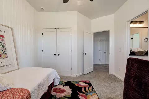 Bedroom - 4909 Vinca Ln, Edmond, OK 73034 photo 4 of 7