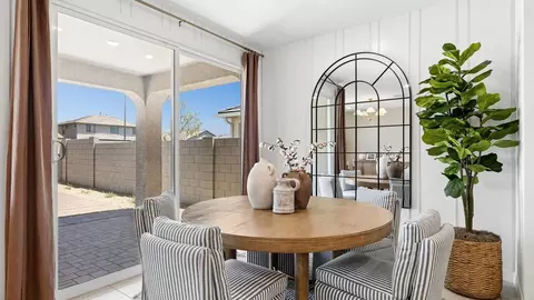 Dining - 2512 E Villa Linda Dr, Phoenix, AZ 85024 photo 1 of 3
