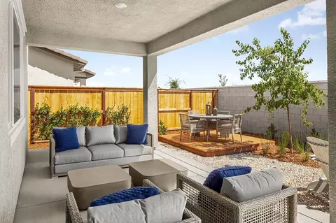 Exterior - 3801 Banner Dr, Lincoln, CA 95648 photo 5 of 6