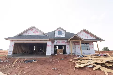 567 Straight St, Guthrie, OK 73044