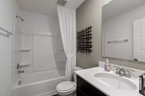 Bath - 309 Sullivan Way, Elgin, TX 78621 photo 2 of 3