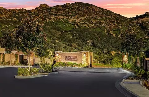 View/Area - 6533 Canyon Oaks, Simi Valley, CA 93063 photo 1 of 3