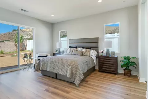 Bedroom - 6533 Canyon Oaks, Simi Valley, CA 93063 photo 4 of 8