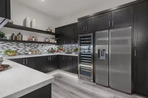 Kitchen - 6533 Canyon Oaks, Simi Valley, CA 93063 photo 7 of 8
