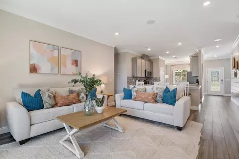 Living - 62 Judah Ln, Sebastian, FL 32958 photo 5 of 5
