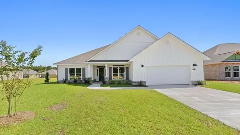 17014 River Hills Dr, Gulfport, MS 39503