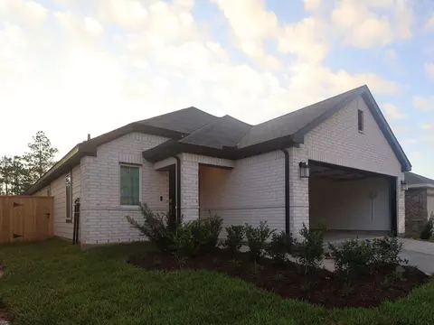 613 Falling Cave Dr, Willis, TX 77378