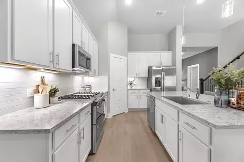 Kitchen - 613 Falling Cave Dr, Willis, TX 77378 photo 5 of 6