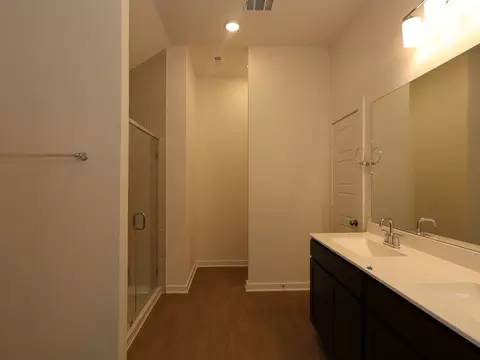 Bath - 613 Falling Cave Dr, Willis, TX 77378 photo 1 of 2