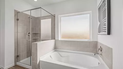 Bath - 4016 Shimmer Sol Dr, Brookshire, TX 77423 photo 5 of 7