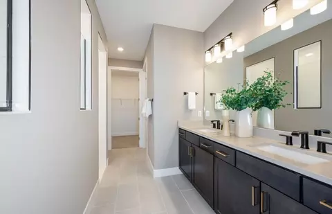 Bath - 9931 Johnson Oaks Gln, Parrish, FL 34219 photo 1 of 3