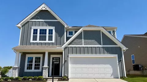130 Magnolia Ln, Springboro, OH 45066
