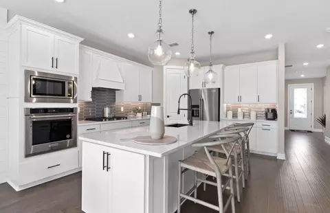 Kitchen - 2722 Portadown St, Ormond Beach, FL 32174 photo 2 of 9