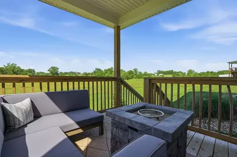 Exterior - 216 E Millbrook Dr, Spring Hill, TN 37174 photo 3 of 6