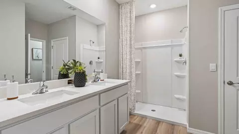 Bath - 9841 Coconut Ct, Spring Hill, FL 34608 photo 1 of 3