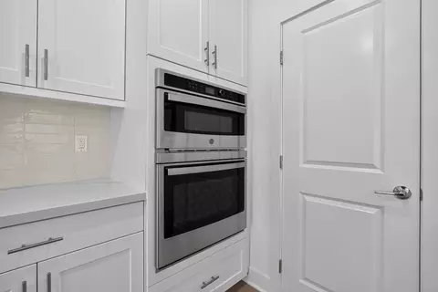 Kitchen - 481 Citrus Oak Rd, Glendora, CA 91740 photo 1 of 5