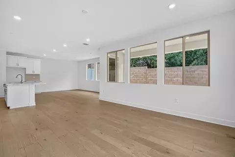 Living - 481 Citrus Oak Rd, Glendora, CA 91740 photo 2 of 5