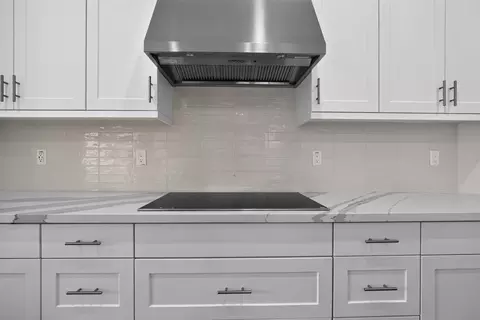 Kitchen - 481 Citrus Oak Rd, Glendora, CA 91740 photo 2 of 5