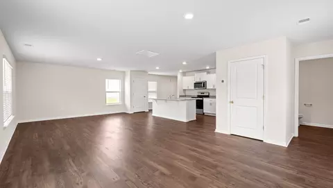 Living - 503 Whitewater Rdg, Seneca, SC 29678 photo 1 of 8