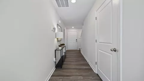 Entry Way - 503 Whitewater Rdg, Seneca, SC 29678 photo 6 of 9