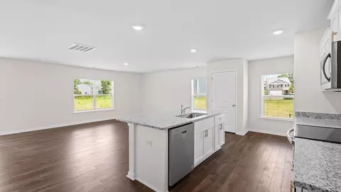 Kitchen - 503 Whitewater Rdg, Seneca, SC 29678 photo 3 of 8
