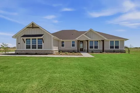 146 Aurora Ave, Valley View, TX 76272