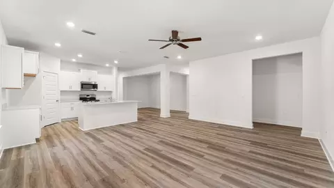 Living - 150 Gray Owl Dr E, Freeport, FL 32439 photo 3 of 5