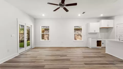 Living - 150 Gray Owl Dr E, Freeport, FL 32439 photo 4 of 5