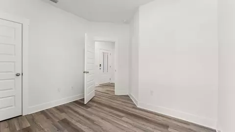 Entry Way - 150 Gray Owl Dr E, Freeport, FL 32439 photo 5 of 5