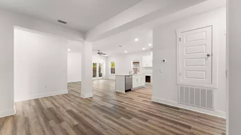 Entry Way - 150 Gray Owl Dr E, Freeport, FL 32439 photo 3 of 5