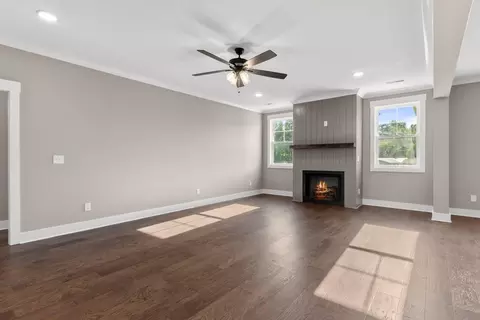 Living - 18 Main St, Madison, AL 35758 photo 3 of 4