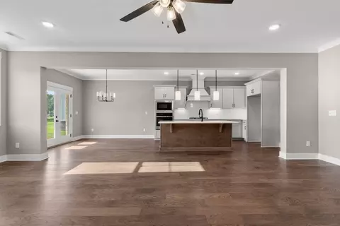 Living - 18 Main St, Madison, AL 35758 photo 4 of 4