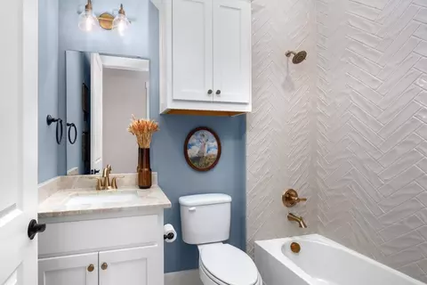 Bath - 4381 Carrera Dr, Prosper, TX 75078 photo 3 of 3