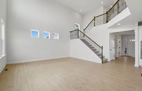 Living - 12823 S Vicarage Dr, Plainfield, IL 60585 photo 2 of 3