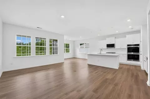 Living - 8548 Norman Forest Rd, Lancaster, SC 29720 photo 2 of 3