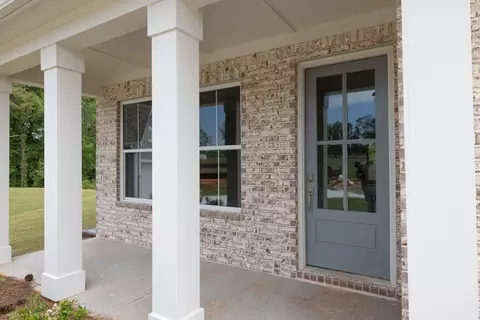 48 Hickory Grove Ln, Hoschton, GA 30548