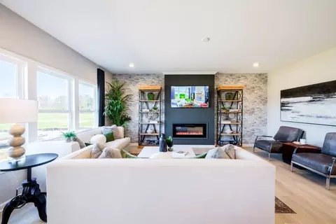 Living - 5817 Montrose Ct, Morrow, OH 45152 photo 1 of 7