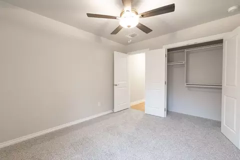Bedroom - 932 Hydrangea Way, Edmond, OK 73034 photo 14 of 20