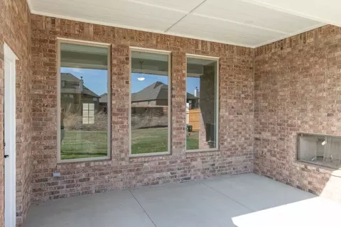Exterior - 932 Hydrangea Way, Edmond, OK 73034 photo 29 of 35