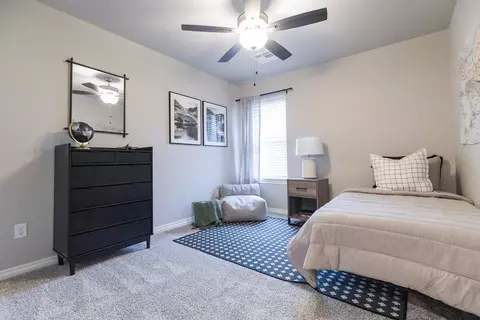 Bedroom - 932 Hydrangea Way, Edmond, OK 73034 photo 2 of 20