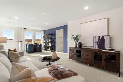 Entry Way - 30 E Point Dr, Rumford, RI 02916 photo 6 of 7