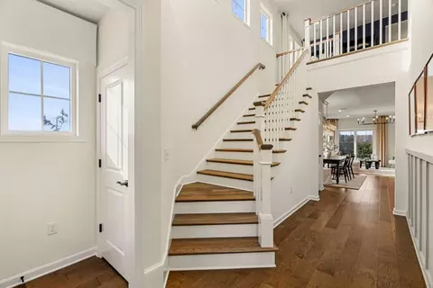 Entry Way - 30 E Point Dr, Rumford, RI 02916 photo 2 of 7