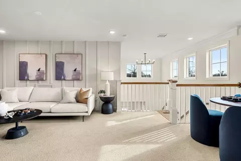 Entry Way - 30 E Point Dr, Rumford, RI 02916 photo 5 of 7