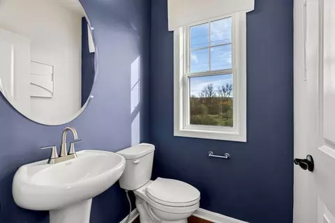 Bath - 30 E Point Dr, Rumford, RI 02916 photo 3 of 6