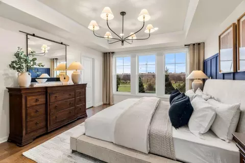 Bedroom - 30 E Point Dr, Rumford, RI 02916 photo 1 of 9