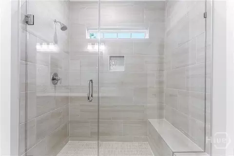 Bath - 188 Champlain Dr, Pooler, GA 31322 photo 3 of 7