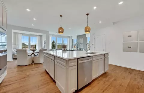 Kitchen - 12841 S Nicholas Dr, Plainfield, IL 60585 photo 3 of 6