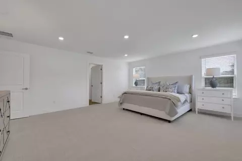 Bedroom - 96100 Pirates Bluff Rd, Yulee, FL 32097 photo 7 of 12