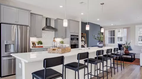 Kitchen - 9682 Swallowtail Ln, Manassas, VA 20110 photo 3 of 9