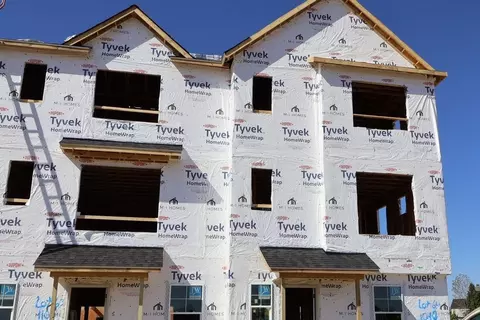1098 Elbert Aly, Reynoldsburg, OH 43068
